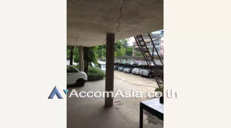  1  Office Space For Rent in Dusit ,Bangkok  at Thalang Building AA15887
